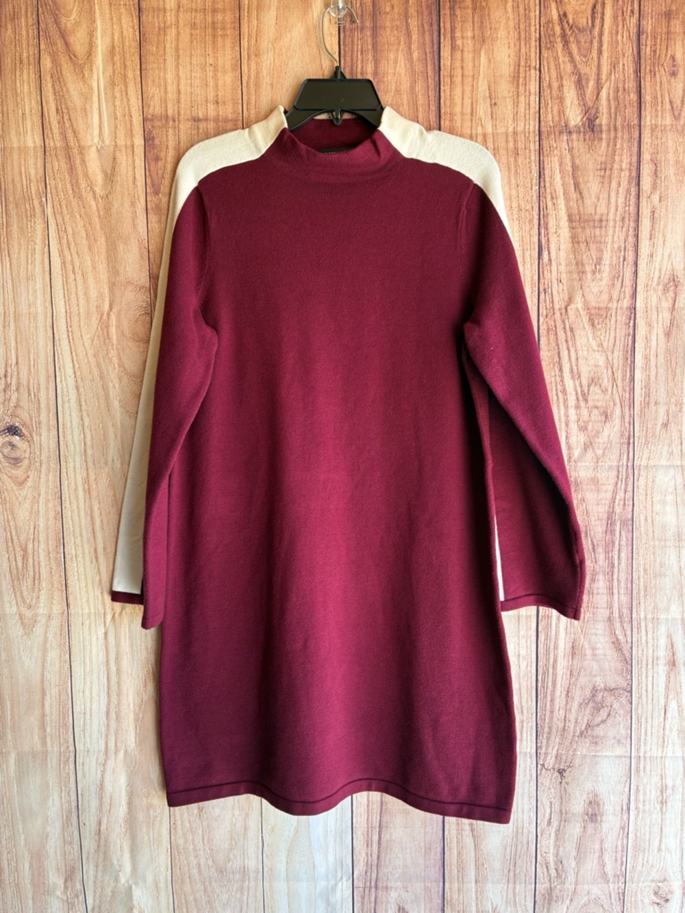 NWT Saks Fifth Avenue TIPPED SLEEVE MINI SWEATER DRESS IN BURGUNDY & IVORY Med
